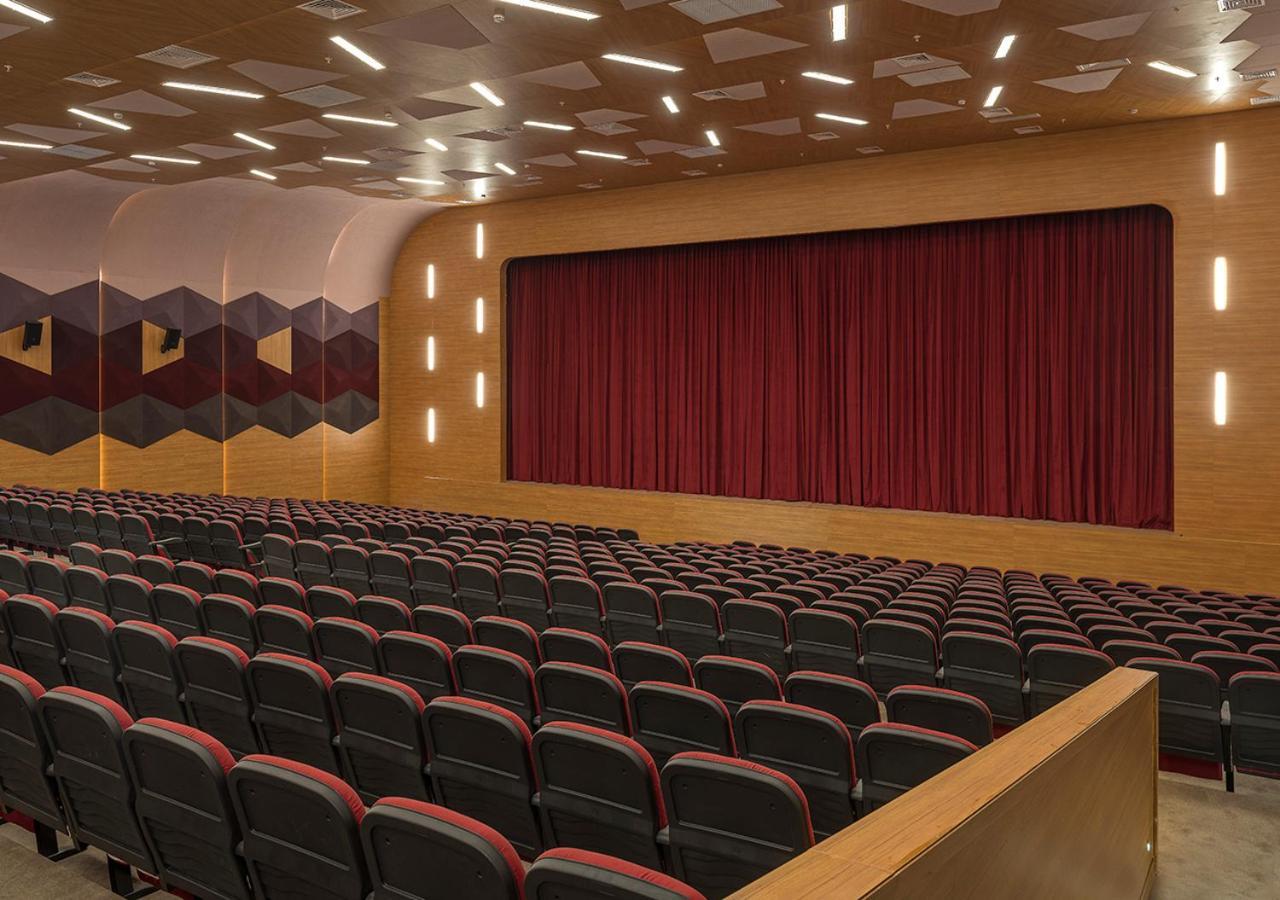 Ramada Plaza By Wyndham Rize Ξενοδοχείο Εξωτερικό φωτογραφία The auditorium